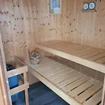 Mit Garten, Sauna Und Infrarotkabine