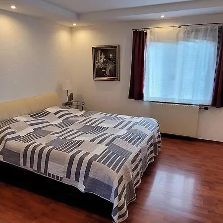 Mit Garten, Sauna Und Infrarotkabine Apartamento *