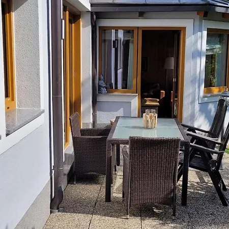 Mit Garten, Sauna Und Infrarotkabine